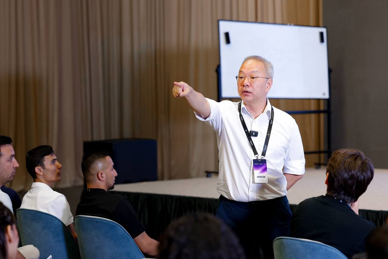 Professor Jiwoong Shin · Marketing professori